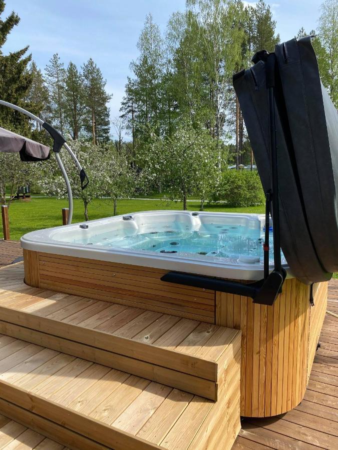 Huhtaniemen Moekkikylae Veteli